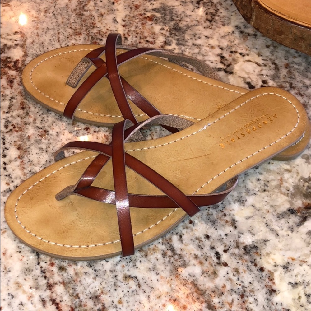 strappy flip flops